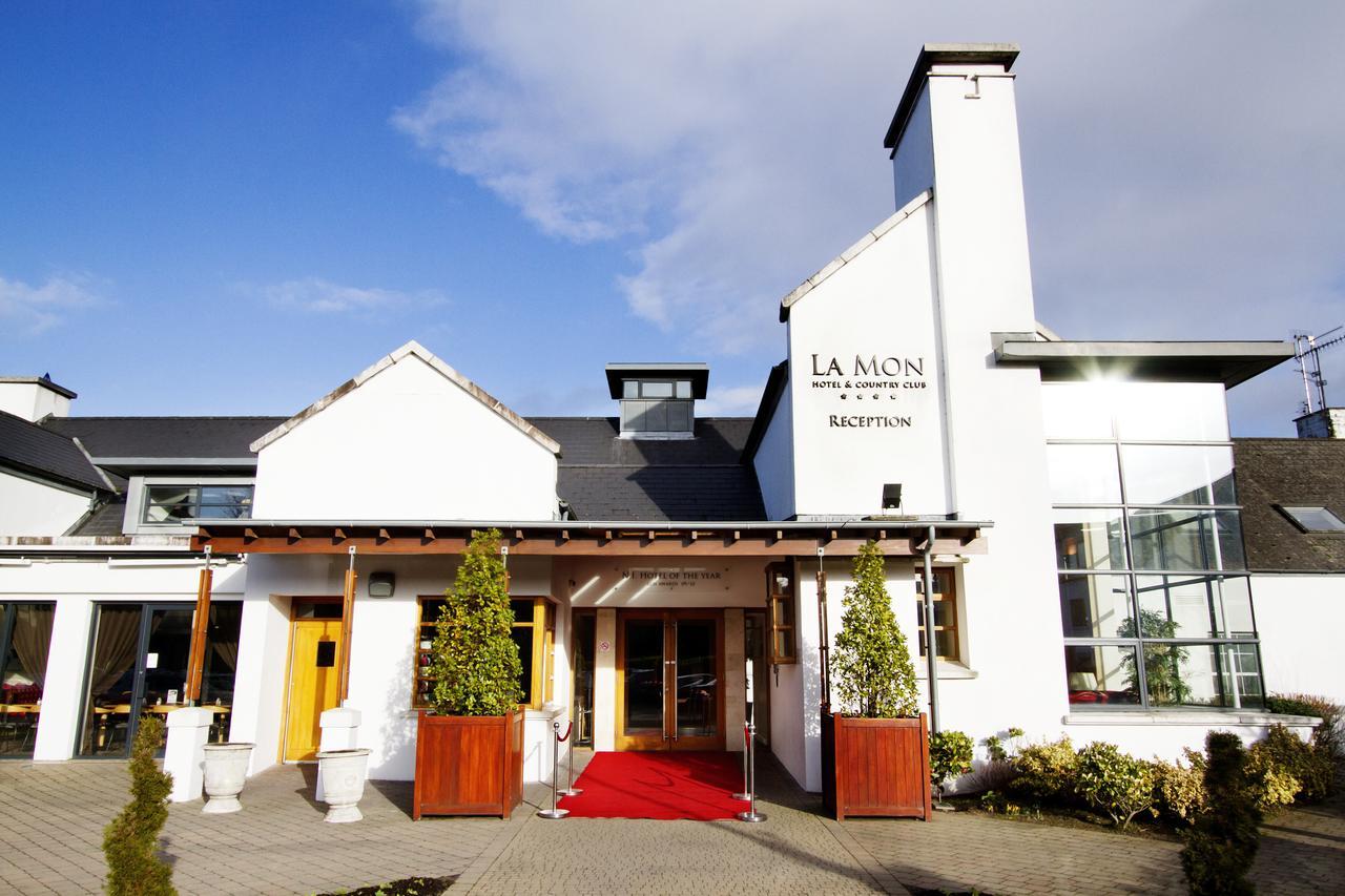 La Mon Hotel & Country Club Castlereagh Esterno foto