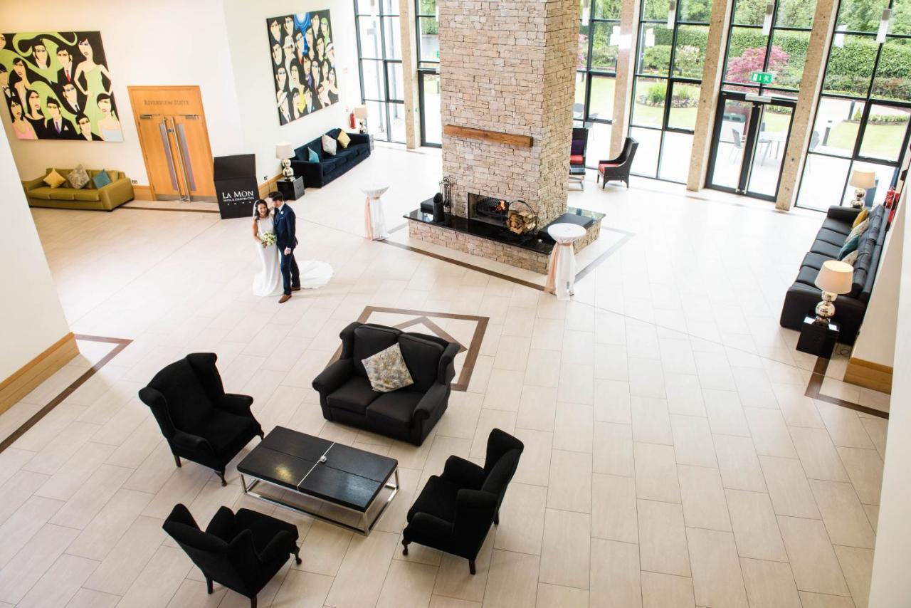 La Mon Hotel & Country Club Castlereagh Esterno foto