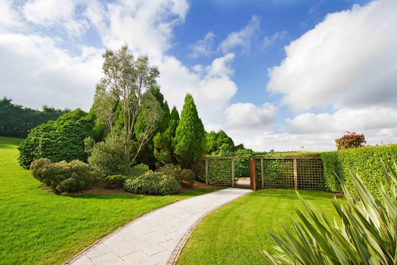 La Mon Hotel & Country Club Castlereagh Esterno foto